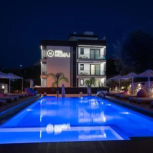  Hotel Memmaj Albania